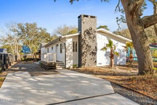 226 NE 48th Street, Oak Island, NC 28465