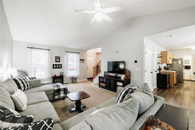 28 Osprey Drive, Henrietta, NY 14586