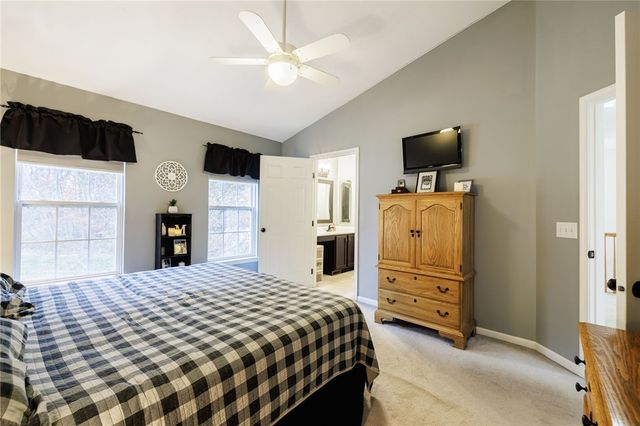 28 Osprey Drive, Henrietta, NY 14586