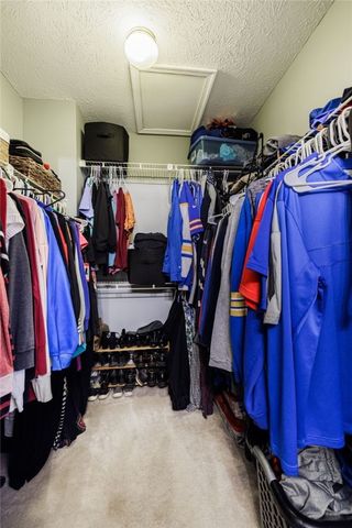 28 Osprey Drive, Henrietta, NY 14586