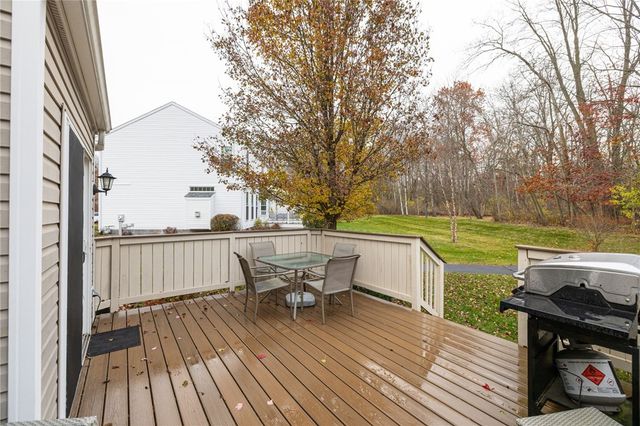 28 Osprey Drive, Henrietta, NY 14586