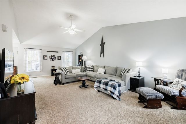 28 Osprey Drive, Henrietta, NY 14586