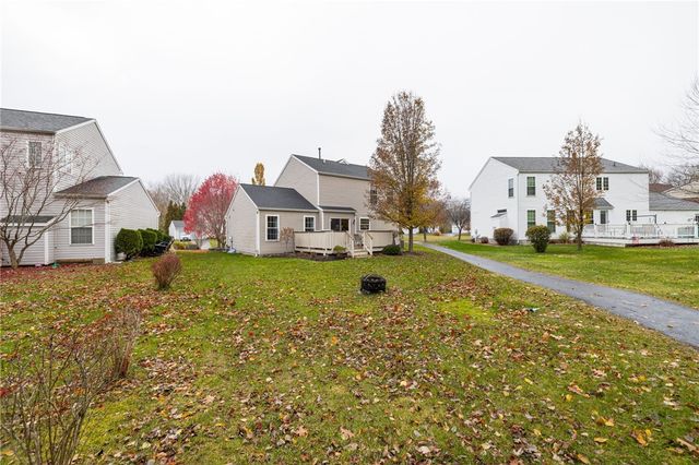 28 Osprey Drive, Henrietta, NY 14586