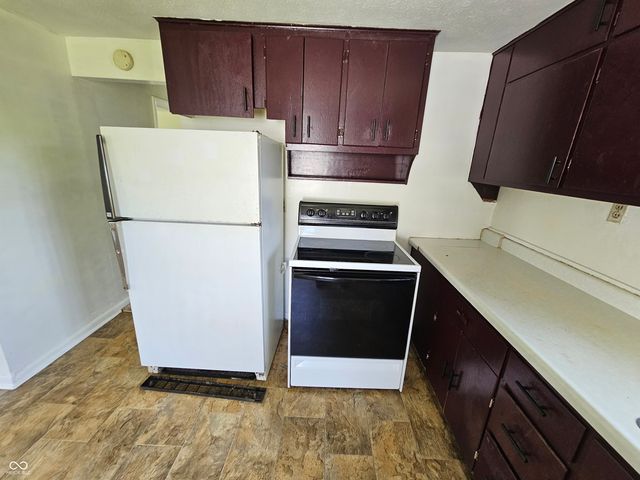 2418 W 18th Street, Anderson, IN 46016
