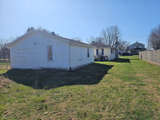 2418 W 18th Street, Anderson, IN 46016