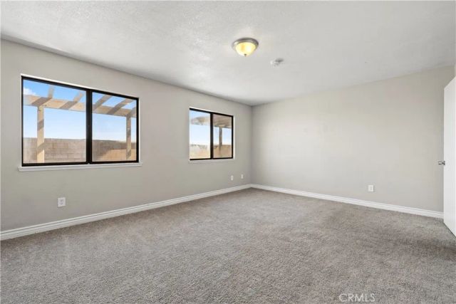 12207 Merrod, Victorville, CA 92395