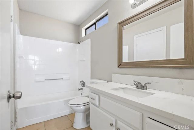 12207 Merrod, Victorville, CA 92395