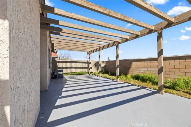 12207 Merrod, Victorville, CA 92395