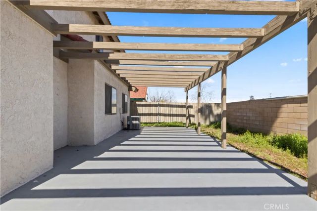 12207 Merrod, Victorville, CA 92395