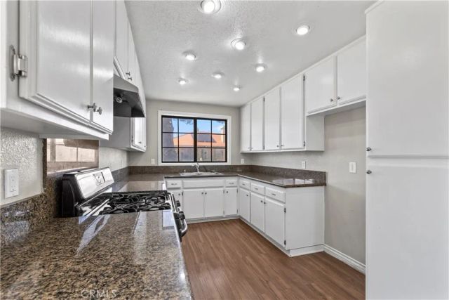 12207 Merrod, Victorville, CA 92395