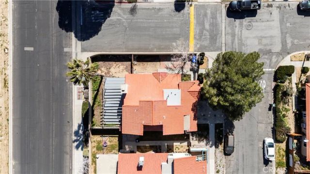 12207 Merrod, Victorville, CA 92395