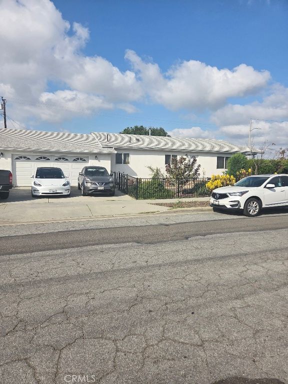 11562 181st, Artesia, CA 90701