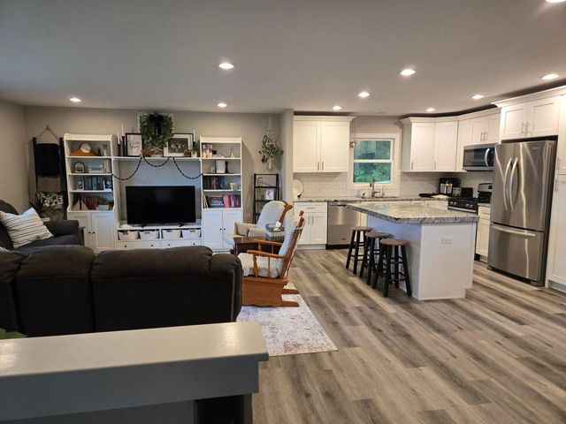 15100 White Oak Avenue, Lowell, IN 46356