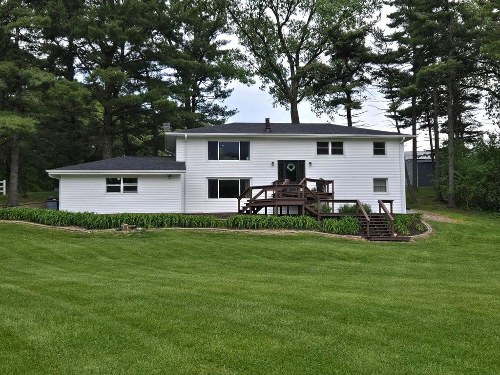 15100 White Oak Avenue, Lowell, IN 46356