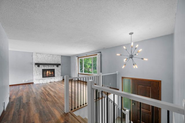 1561 15th Terrace NW, New Brighton, MN 55112