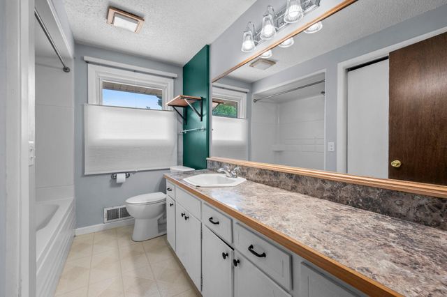 1561 15th Terrace NW, New Brighton, MN 55112