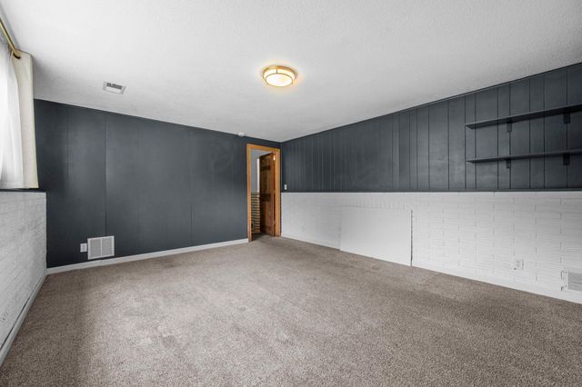 1561 15th Terrace NW, New Brighton, MN 55112