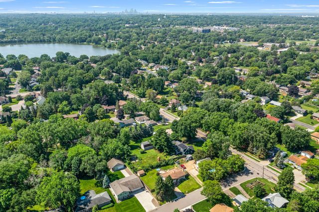 1561 15th Terrace NW, New Brighton, MN 55112