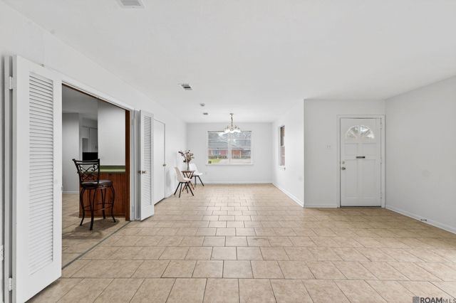 9955 Buena Vista Dr, Baton Rouge, LA 70815