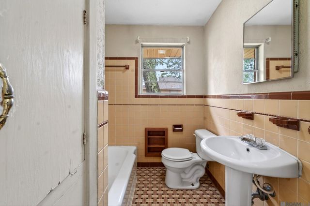 9955 Buena Vista Dr, Baton Rouge, LA 70815