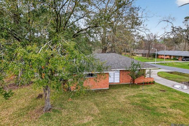 9955 Buena Vista Dr, Baton Rouge, LA 70815