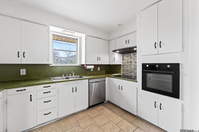 9955 Buena Vista Dr, Baton Rouge, LA 70815