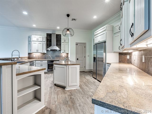 18894 E 80th Street North, Owasso, OK 74055