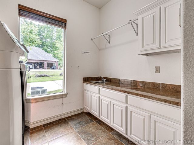 18894 E 80th Street North, Owasso, OK 74055