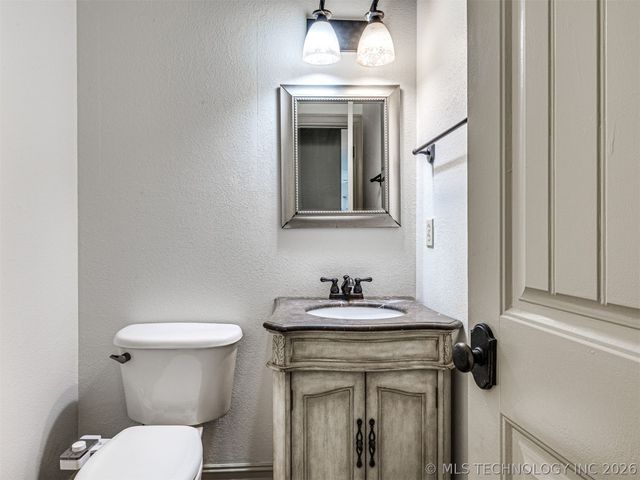 18894 E 80th Street North, Owasso, OK 74055