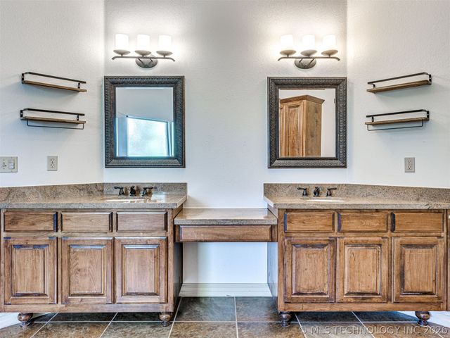 18894 E 80th Street North, Owasso, OK 74055