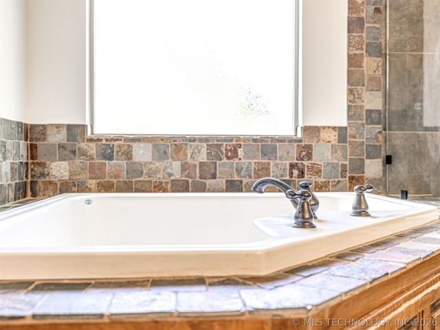 18894 E 80th Street North, Owasso, OK 74055