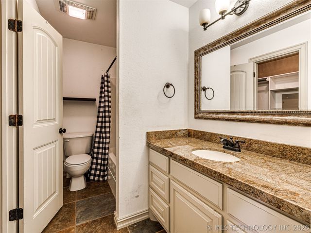 18894 E 80th Street North, Owasso, OK 74055