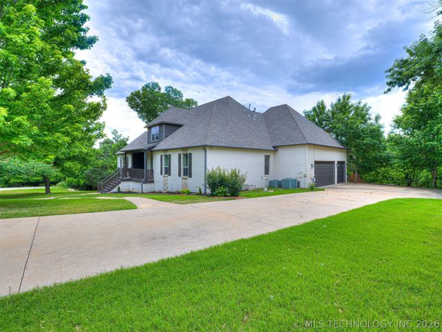 18894 E 80th Street North, Owasso, OK 74055