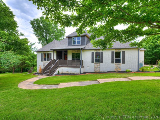 18894 E 80th Street North, Owasso, OK 74055