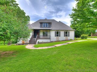 18894 E 80th Street North, Owasso, OK 74055