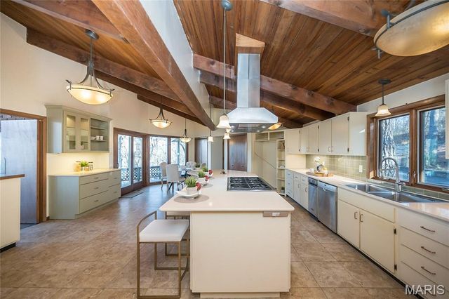 12987 Pingry Place, St Louis, MO 63131