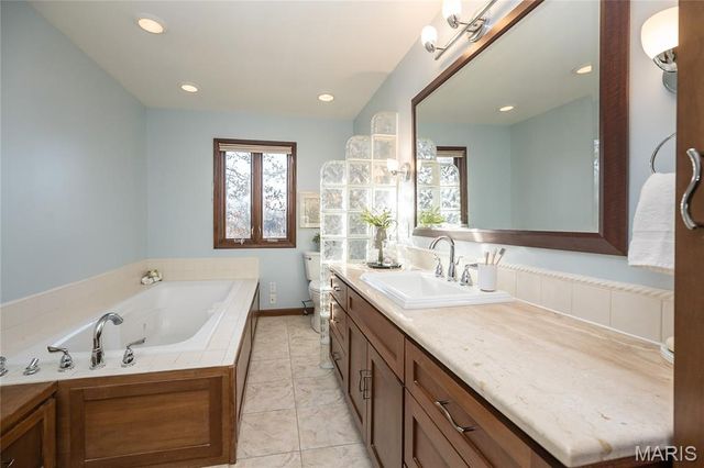 12987 Pingry Place, St Louis, MO 63131