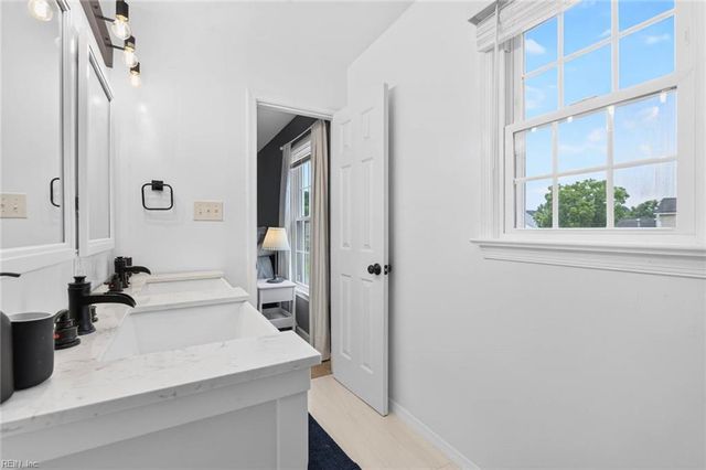 1353 New Mill DR, Chesapeake, VA 23322