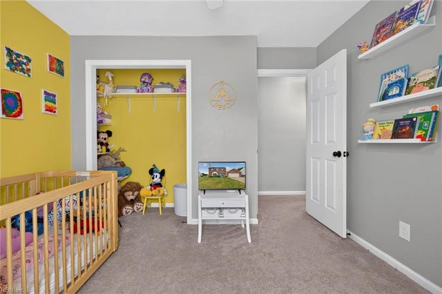 1353 New Mill DR, Chesapeake, VA 23322