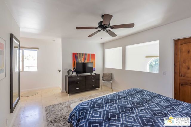 400 N Avenida Caballeros 11, Palm Springs, CA 92262