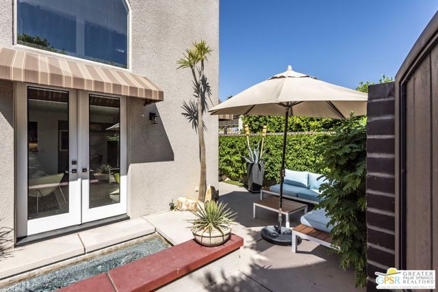 400 N Avenida Caballeros 11, Palm Springs, CA 92262