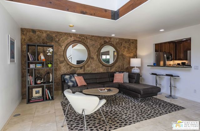 400 N Avenida Caballeros 11, Palm Springs, CA 92262