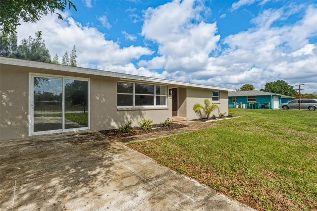 2313 PINEGROVE CIRCLE, Punta Gorda, FL 33982