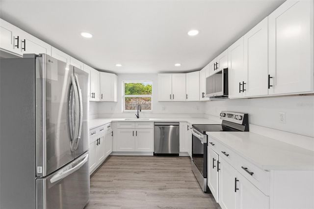 2313 PINEGROVE CIRCLE, Punta Gorda, FL 33982