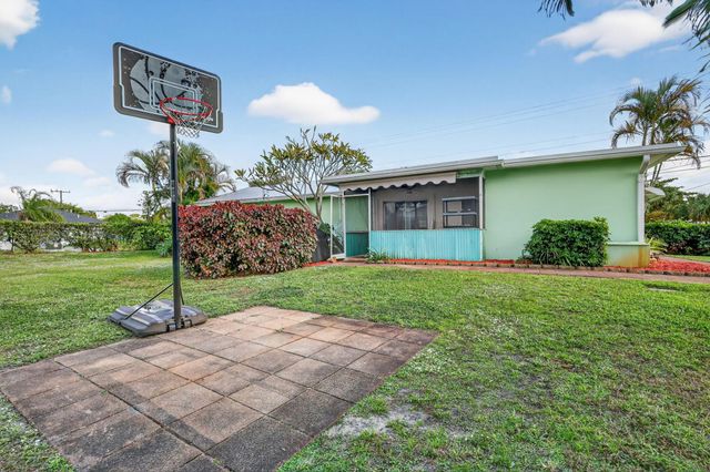 235 Guava Avenue, West Palm Beach, FL 33413