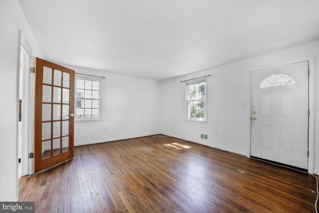 9506 52ND AVE, College Park, MD 20740