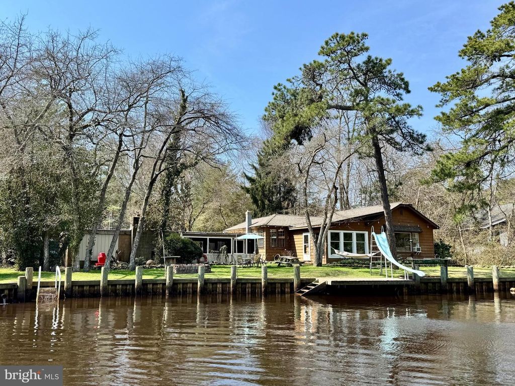 4670 RIVERSIDE DR, Hammonton, NJ 08037