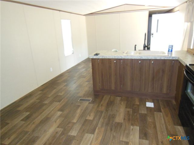 127 Quail Run Street, Canyon Lake, TX 78133