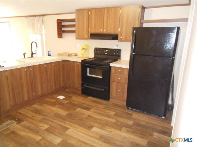 127 Quail Run Street, Canyon Lake, TX 78133
