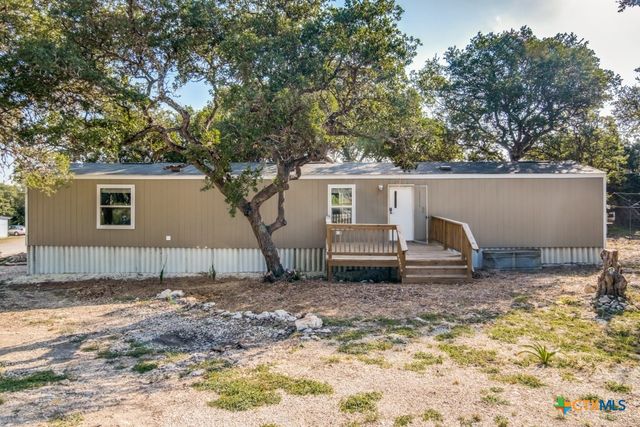 127 Quail Run Street, Canyon Lake, TX 78133